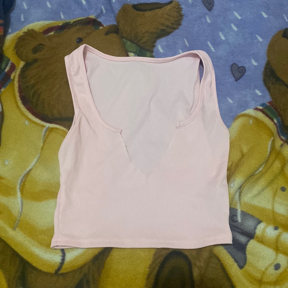 V cut , light pink crop top , size small